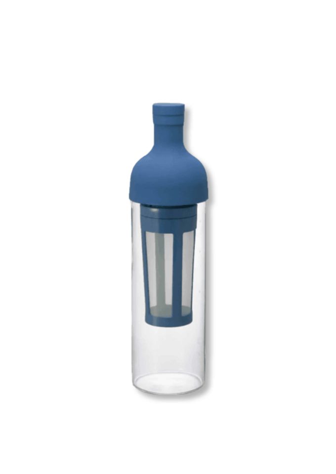 hario-cold-brew-coffee-filter-in-bottle-blue-01